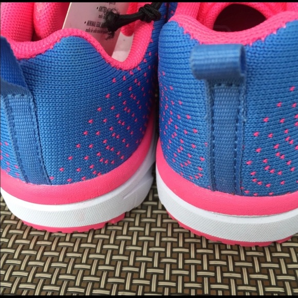 Danskin Now Girls Athletics Running Shoe - Picture 5 of 7